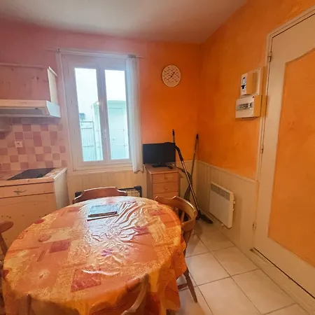 Pour 4 Personnes Proche Aux Sables-d'olonne - Fr-1-197-614