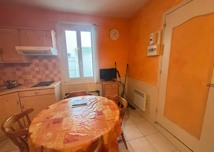 Pour 4 Personnes Proche Aux Sables-d'olonne - Fr-1-197-614