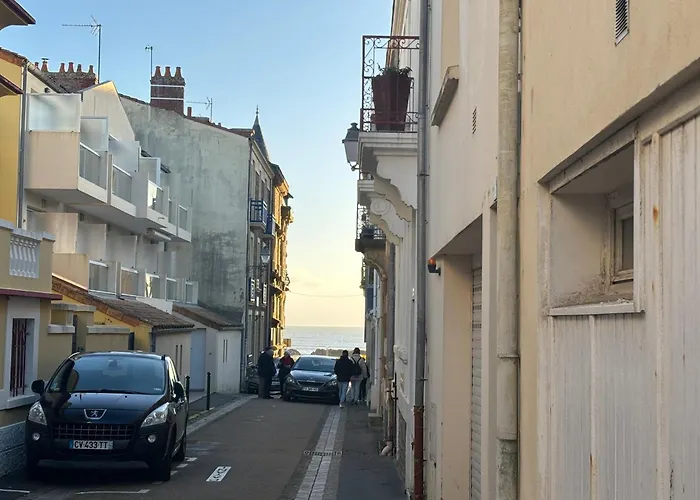 公寓 Pour 4 Personnes Proche Aux Sables-d'olonne - Fr-1-197-614 莱萨布勒-多洛讷